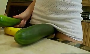 Cute Teen Inexpert Effectuation With Dildos vid-14