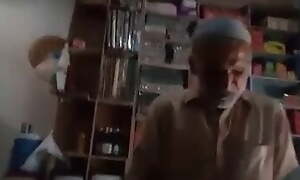 Pakistani dad has coitus surrounding shop