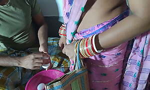 Shake a leg Seller Ne Akeli Bhabhi Ko Choda - Lark from Lonely Bhabhi