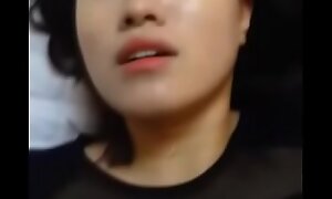 性感大奶子少婦主動自慰出水後抓著大雞吧插入全程浪叫不絕