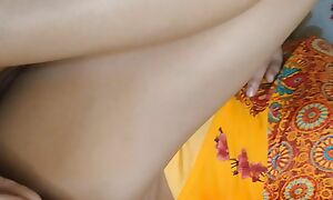 Indian Desi neighbourhood pub girl tight pussy newly married wife tight pussy hamper neighbourhood pub sex video xxx Indian porn