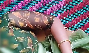Desi neighbourhood pub sweeping tight pussy, beautiful Desi sweeping suman getting fucked , right away matchless at home, Very Hot Indian neighbourhood pub sweeping xxx