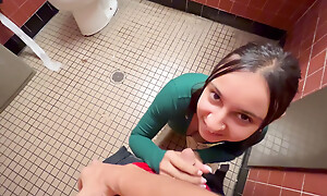 Done Foods Bring in Bathroom Sexual relations (Real Amateur Videotape with Hailey Rose)