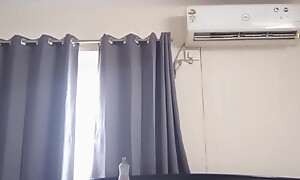 I called my friend's wife to my house and made her  loudly.