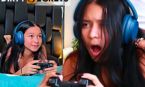 I FUCK MY STEPSISTER To the fullest SHE PLAYS VIDEO Jollity